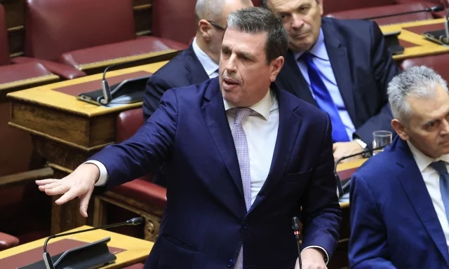 Πιερρακάκης: «Όταν γνωρίζεις τη λεπτή γραμμή ανάμεσα σε ζωή και θάνατο, σου επιβάλλεται η ευθύνη» Σκληρή σύγκρουση Καιρίδη – Τζανακόπουλου για αγρότες - «Έχετε να μου δώσετε έξι νούμερα;»
