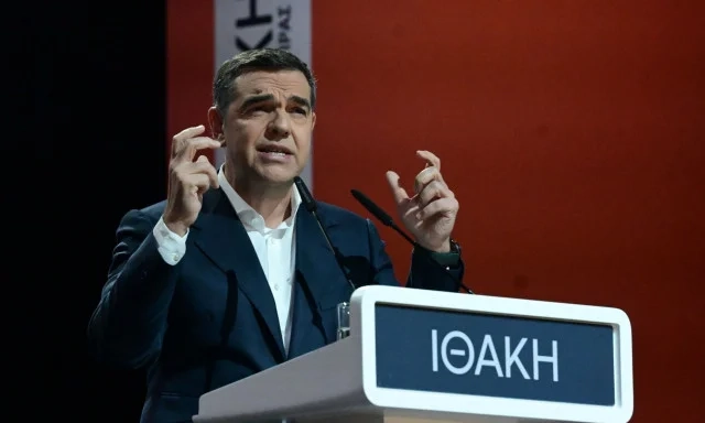 Το ΠΑΣΟΚ «σηκώνει» το κυκλοφοριακό: Οι «πράσινες» προτάσεις για να πάρουν ανάσα οι δρόμοι της Αθήνας «Σκληρή απάντηση» από συνεργάτες του Αλέξη Τσίπρα: «Δηλώνει ηχηρά απών σε διεργασίες κορυφής»