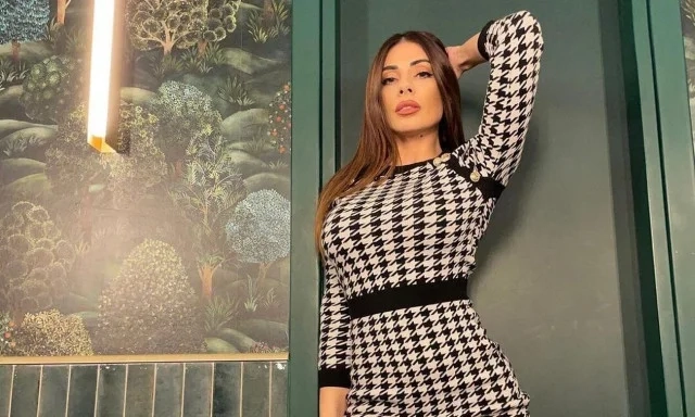 Μίνα Αρναούτη: «Έχω κάνει 17 χειρουργεία» - «Ο Παντελίδης όταν βγήκε από το σπίτι ήταν μια χαρά» Μίνα Αρναούτη για την υπόθεση Παντελίδη: «Οι απειλές που δέχομαι θέτουν σε κίνδυνο τη ζωή μου»