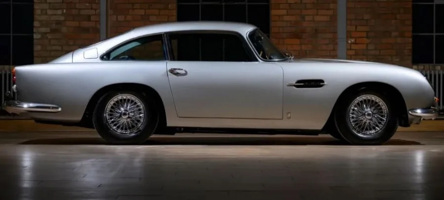 Τζέιμς Μποντ: Έκαναν «λίφτινγκ» σε θρυλική Aston Martin του 007 - Πόσο κοστίζει σήμερα Τζέιμς Μποντ: Έκαναν «λίφτινγκ» σε θρυλική Aston Martin του 007 - Πόσο κοστίζει σήμερα