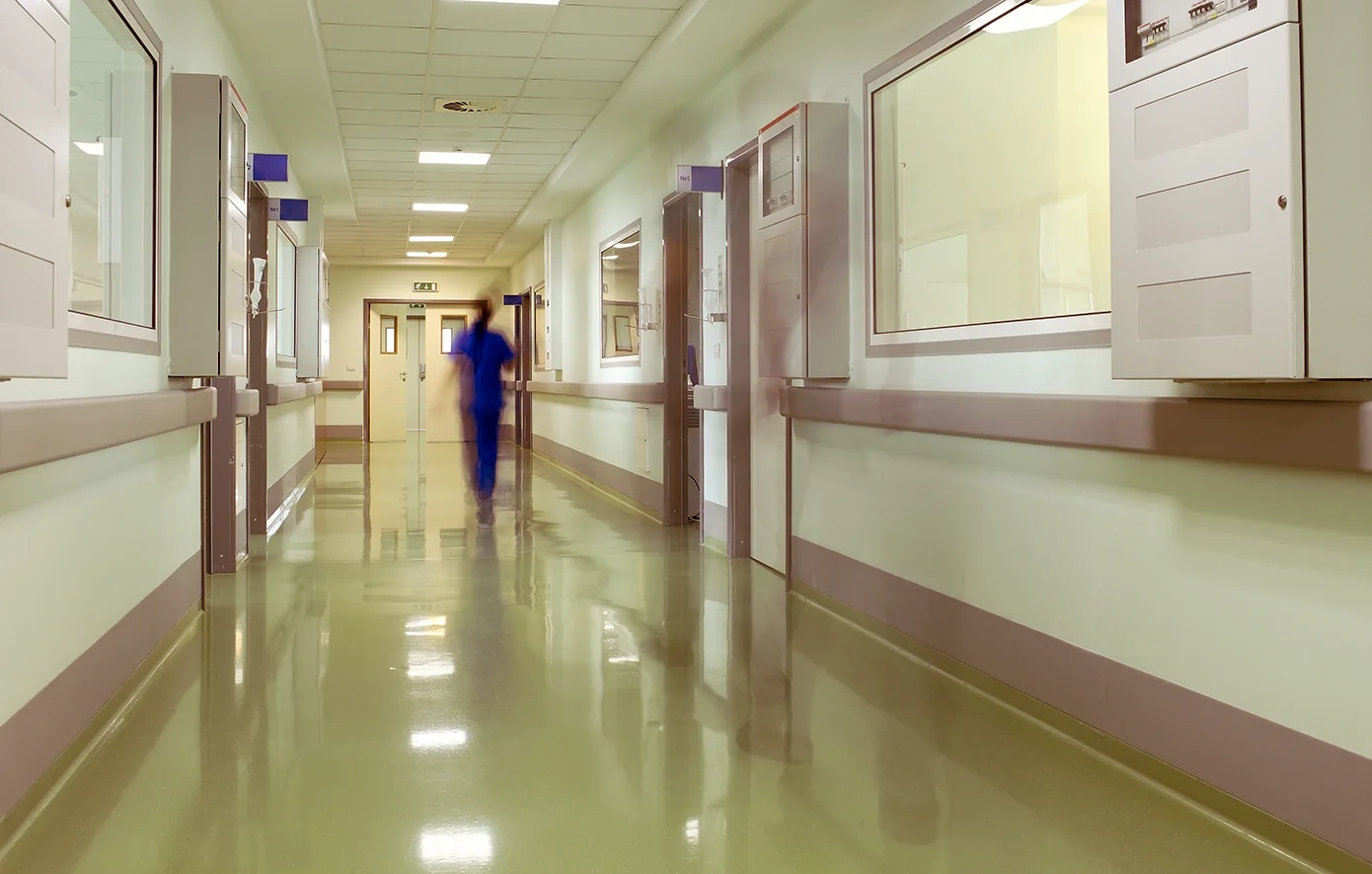 Επέμβαση στο χειρουργείο Επέμβαση στο χειρουργείο