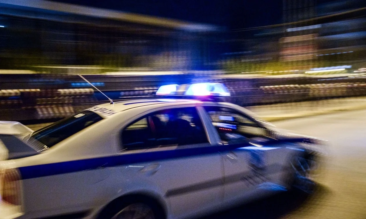Συνελήφθησαν τρεις αλλοδαποί για διακίνηση παράτυπων μεταναστών σε Έβρο και Ροδόπη Συνελήφθησαν τρεις αλλοδαποί για διακίνηση παράτυπων μεταναστών σε Έβρο και Ροδόπη