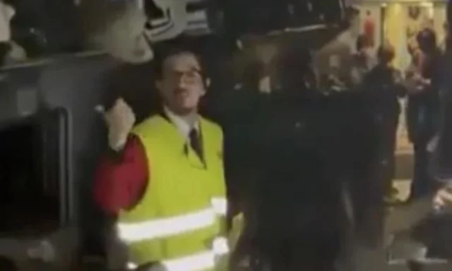 Σιδηροδρομικό δυστύχημα στην Ισπανία: Στους 40 αυξήθηκε ο αριθμός των νεκρών Σιδηροδρομικό δυστύχημα στην Ισπανία: Βίντεο ντοκουμέντο μέσα από το τρένο μετά τη σύγκρουση