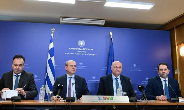 Κωστής Χατζηδάκης: Ψηφιακό κράτος, κάρτα εργασίας στο Δημόσιο και νέα αύξηση κατώτατου μισθού Η εξειδίκευση των μέτρων στήριξης των αγροτών από την κυβέρνηση