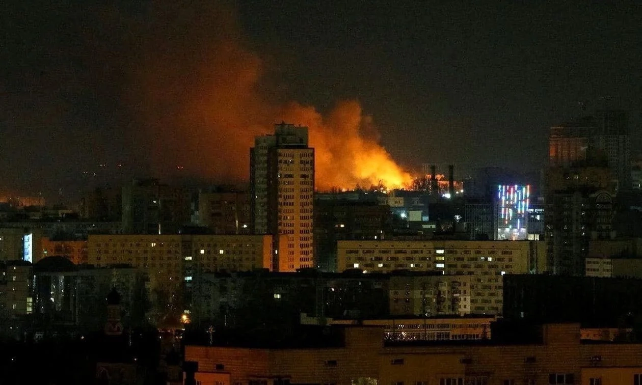 Πόλεμος στην Ουκρανία: Εκρήξεις στο Κίεβο εξαιτίας ρωσικών πληγμάτων με drones– Επίθεση και στο Λβιβ Πόλεμος στην Ουκρανία: Εκρήξεις στο Κίεβο εξαιτίας ρωσικών πληγμάτων με drones– Επίθεση και στο Λβιβ