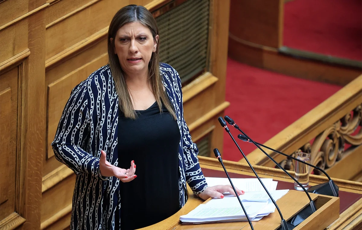 Η Ζωή Κωνσταντοπούλου παραπέμπεται στην Επιτροπή Δεοντολογίας για αντικοινοβουλευτική συμπεριφορά Η Ζωή Κωνσταντοπούλου παραπέμπεται στην Επιτροπή Δεοντολογίας για αντικοινοβουλευτική συμπεριφορά