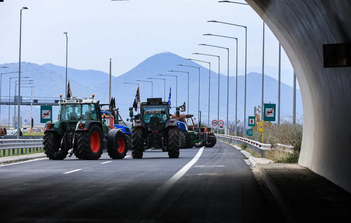 Παραμένουν οι αγρότες στις σήραγγες των Τεμπών – Πανελλαδική σύσκεψη το Σαββατοκύριακο Παραμένουν οι αγρότες στις σήραγγες των Τεμπών – Πανελλαδική σύσκεψη το Σαββατοκύριακο