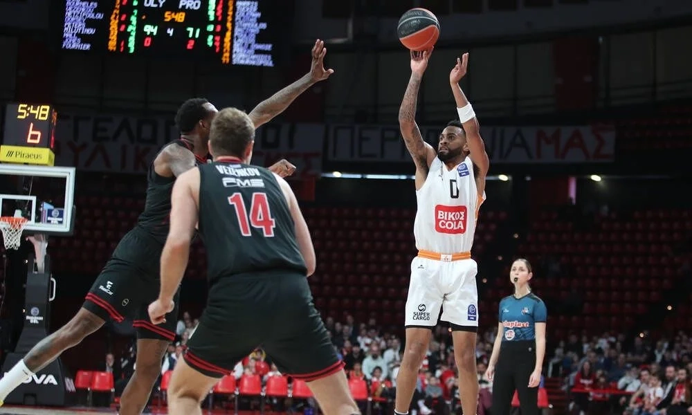 Ολυμπιακός - Προμηθέας 102-87: Άνετα οι «ερυθρόλευκοι» για το «17 στα 17» Ολυμπιακός - Προμηθέας 102-87: Άνετα οι «ερυθρόλευκοι» για το «17 στα 17»