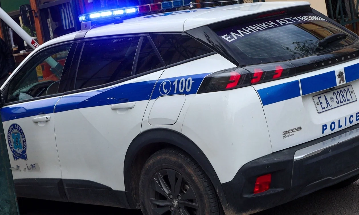 Λαδάδικα: Άγριος καυγάς με εμπλοκή 12 ατόμων και τραυματίες έξω από κέντρο διασκεδάσεως Λαδάδικα: Άγριος καυγάς με εμπλοκή 12 ατόμων και τραυματίες έξω από κέντρο διασκεδάσεως