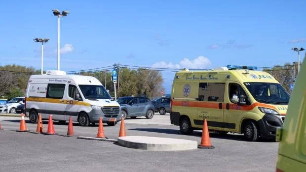 Στην Αθήνα τα τραυματισμένα παιδιά από το ναυάγιο της Χίου - 2,5 ετών το μικρότερο | in.gr Στην Αθήνα τα τραυματισμένα παιδιά από το ναυάγιο της Χίου - 2,5 ετών το μικρότερο | in.gr