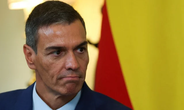 Ο Μασκ «κατέβασε τον διακόπτη»: Τα Starlink των Ρώσων βγήκαν εκτός μάχης στην Ουκρανία Κόντρα Μασκ - Σάντσες για την απαγόρευση των social media στους εφήβους: «Είσαι τύρρανος»