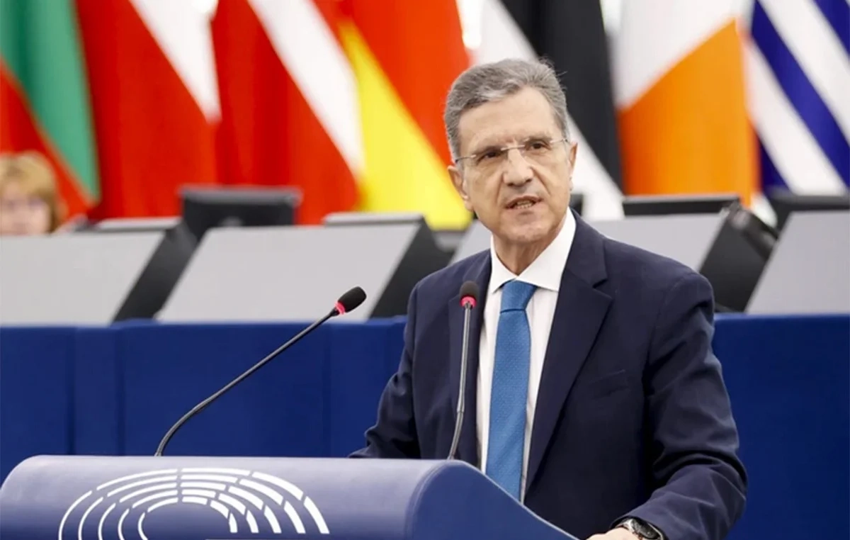Αυτιάς σε Λαγκάρντ: Άμεση εφαρμογή του ψηφιακού ευρώ προς όφελος των νοικοκυριών Αυτιάς σε Λαγκάρντ: Άμεση εφαρμογή του ψηφιακού ευρώ προς όφελος των νοικοκυριών