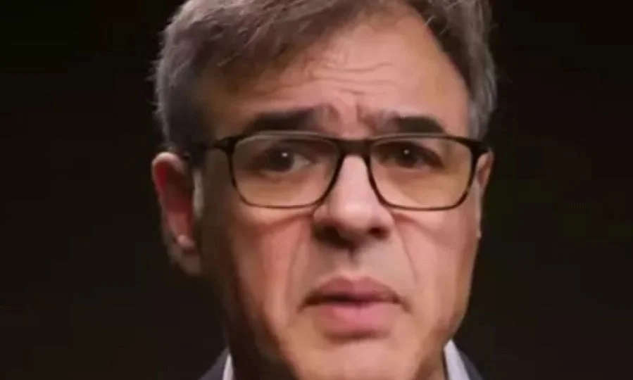 Ελληνοαμερικανός πρώην πράκτορας της CIA αποκαλύπτει ποια είναι η πιο επικίνδυνη χώρα σήμερα Ελληνοαμερικανός πρώην πράκτορας της CIA αποκαλύπτει ποια είναι η πιο επικίνδυνη χώρα σήμερα
