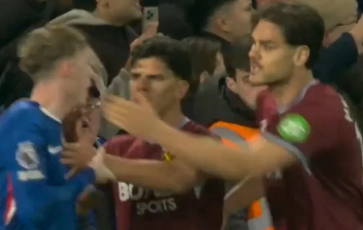 Premier League: Ο Μαυροπάνος πήγε να χαστουκίσει τον Πάλμερ, σύρραξη στο Τσέλσι – Γουέστ Χαμ Premier League: Ο Μαυροπάνος πήγε να χαστουκίσει τον Πάλμερ, σύρραξη στο Τσέλσι – Γουέστ Χαμ