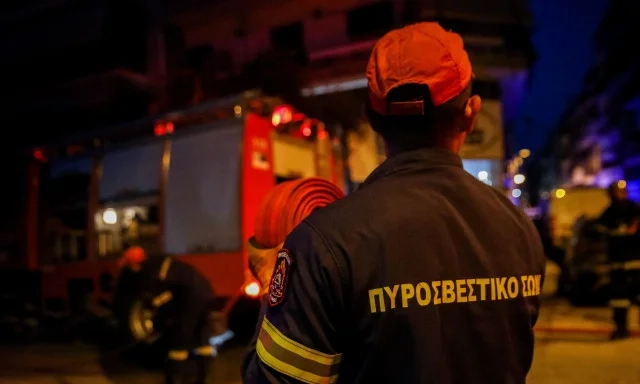 Μεταξουργείο: Εντοπίστηκε σορός στο κτίριο που ξέσπασε η πυρκαγιά Φωτιά σε κτίριο στο Μεταξουργείο - Σε εξέλιξη η επιχείρηση κατάσβεσης