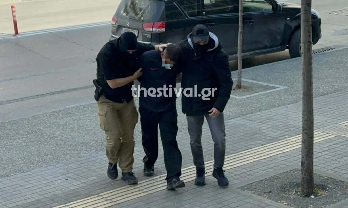 Καλαμαριά: Χτύπημα στην καρδιά προκάλεσε τον θάνατο του 20χρονου Καλαμαριά: Έφτασε στα δικαστήρια ο 23χρονος που κατηγορείται για τη δολοφονία του 20χρονου