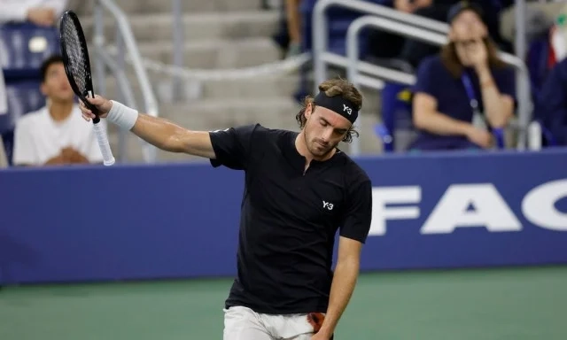 Στέφανος Τσιτσιπάς: Πρόωρο «αντίο» από το Indian Wells – Δεύτερος σερί αποκλεισμός στον πρώτο γύρο Στέφανος Τσιτσιπάς: Ιστορικό χαμηλό! Εκτός Top-40, έπειτα από οκτώ χρόνια