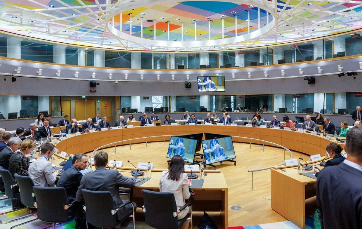 Σύνοδος κορυφής στο Παρίσι για την πυρηνική ενέργεια με 41 χώρες – Θα συμμετέχει και ο Κυριάκος Μητσοτάκης Σύνοδος κορυφής στο Παρίσι για την πυρηνική ενέργεια με 41 χώρες – Θα συμμετέχει και ο Κυριάκος Μητσοτάκης