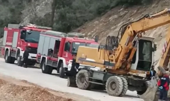 Τραγωδία στην Άρτα: Πώς έχασε την ζωή του ο άτυχος εργάτης που καταπλακώθηκε από χωμάτινο όγκο Τραγωδία στην Άρτα: Πώς έχασε την ζωή του ο άτυχος εργάτης που καταπλακώθηκε από χωμάτινο όγκο