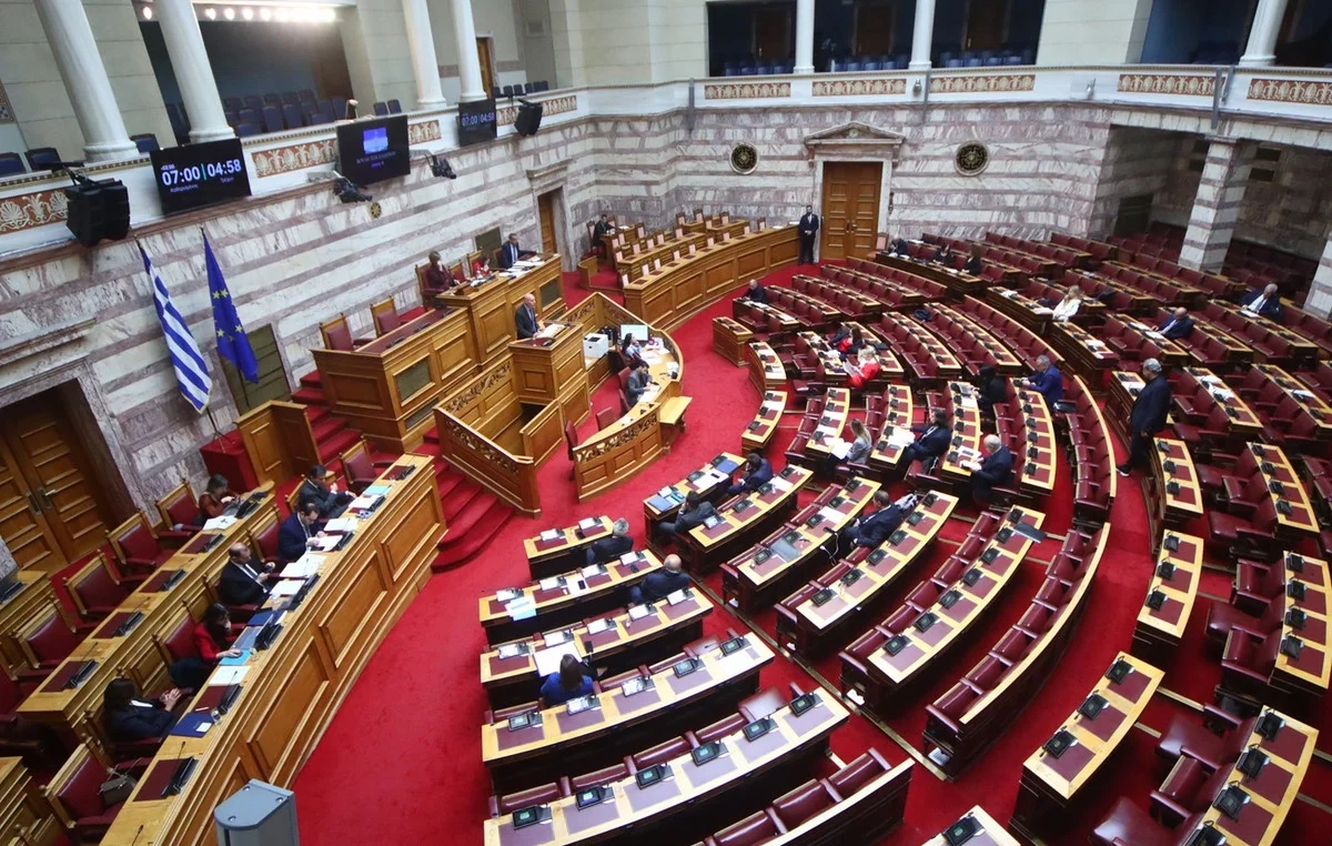 Στη Βουλή το νομοσχέδιο για τον Εκσυγχρονισμό και την Αναβάθμιση των Μεταφορών Στη Βουλή το νομοσχέδιο για τον Εκσυγχρονισμό και την Αναβάθμιση των Μεταφορών