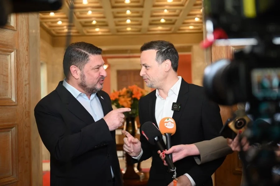 Δούκας: Το «ευχαριστώ» στον Χαρδαλιά - «Δίνει την πρέπουσα σημασία στην πρωτεύουσα» Δούκας: Το «ευχαριστώ» στον Χαρδαλιά - «Δίνει την πρέπουσα σημασία στην πρωτεύουσα»